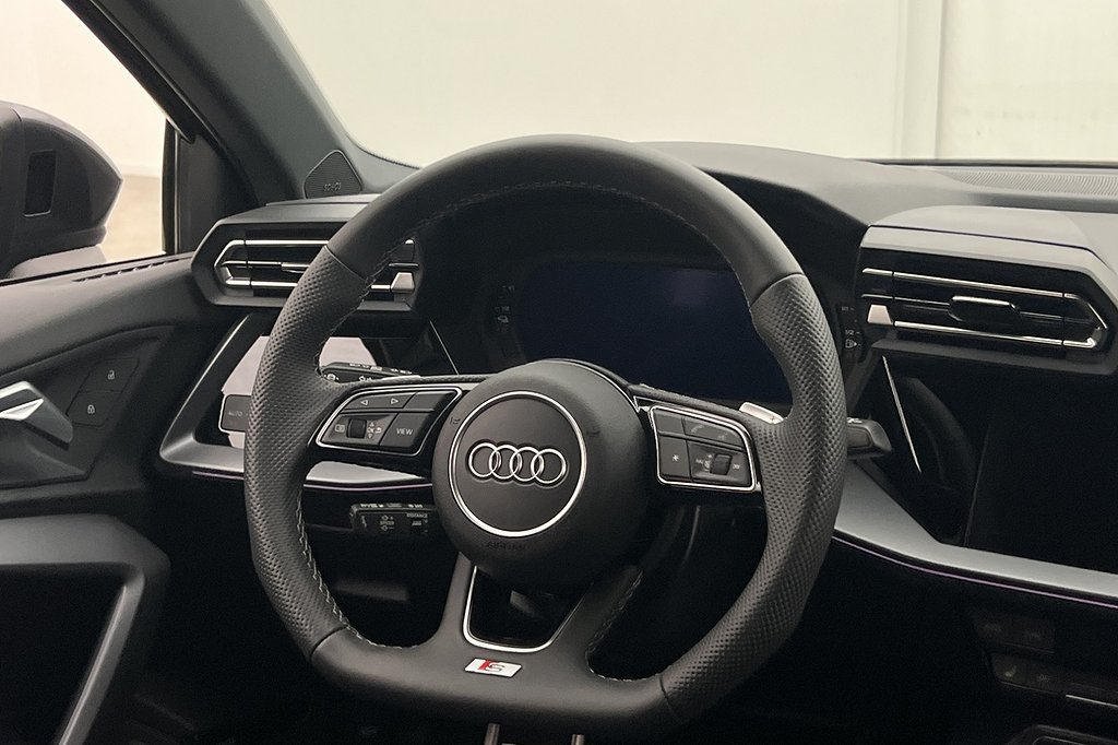 Audi A3 45 TFSI e PHEV 272hk S-Line Cockpit SONOS Adaptiv