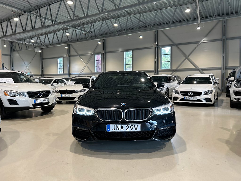 BMW 530e xDrive iPerformance Sedan Steptronic M Sport/Moms