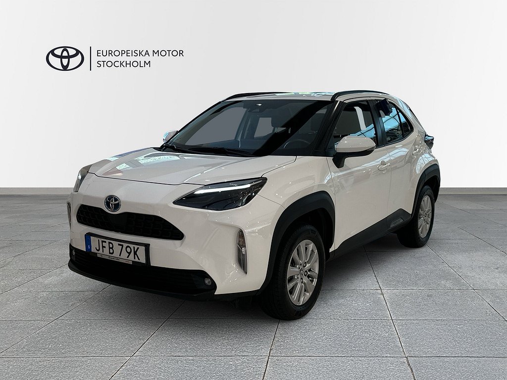 Toyota Yaris Cross 1,5 HYBRID ACTIVE VINTERHJUL BACKKAMERA