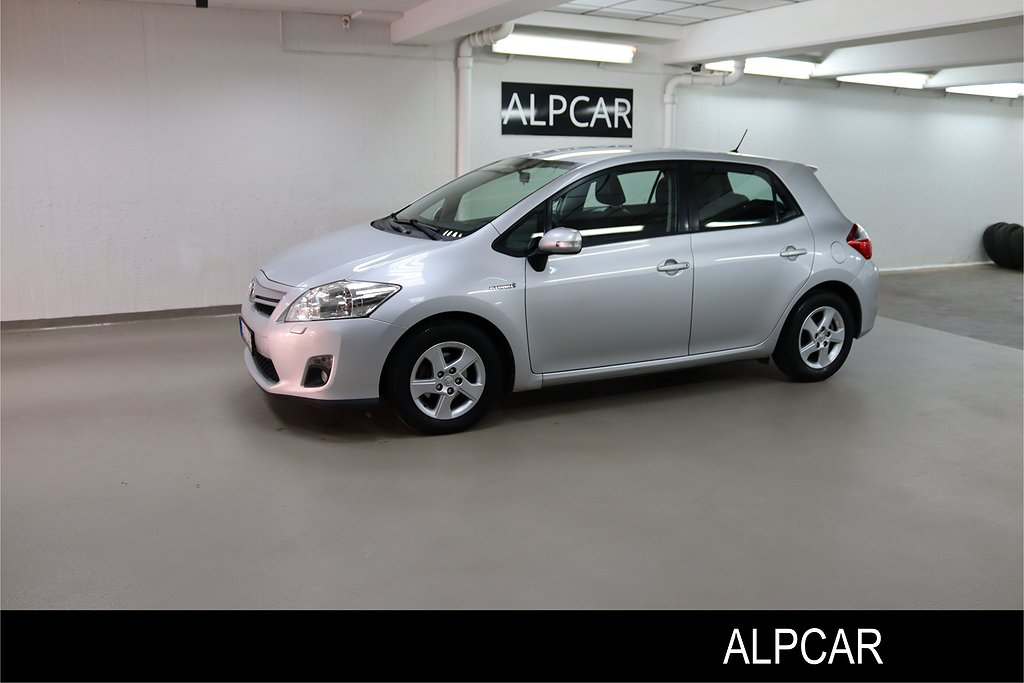 Toyota Auris HSD SOMMMAR OCH VINTERDÄCK