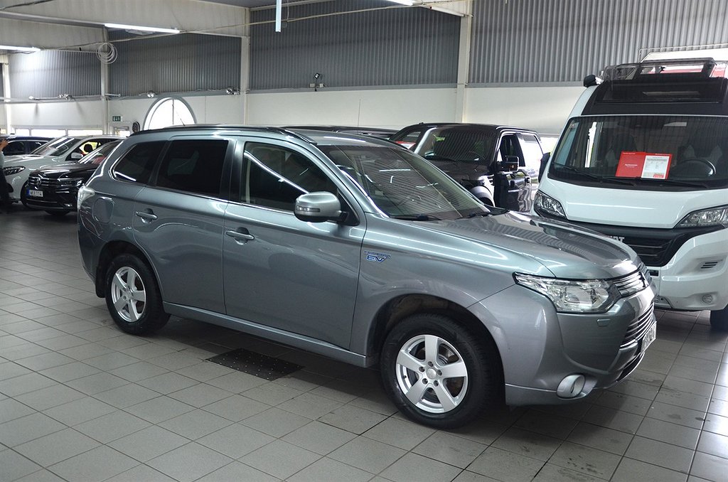Mitsubishi Outlander PHEV CVT, 203hk Business