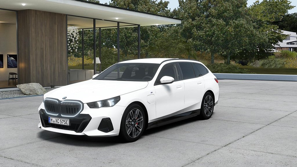 BMW 530e xDrive Touring 2,95% ränta M Sport Pro Active Ed Drag DA