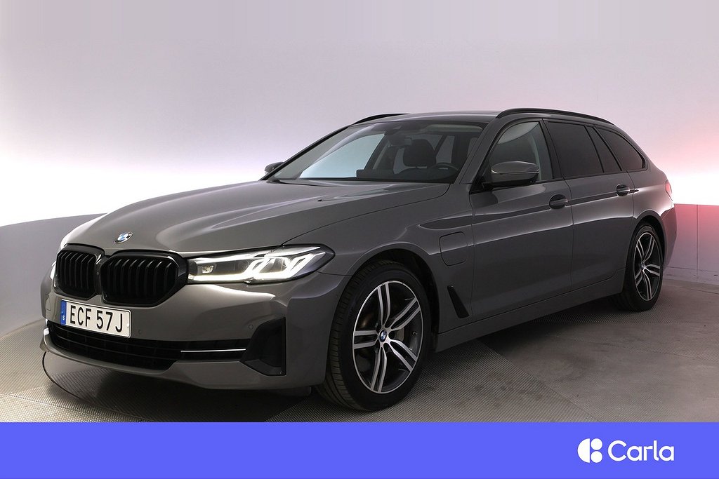 BMW 530e xDrive Touring Pano 360 HUD BLIS Värmare Drag