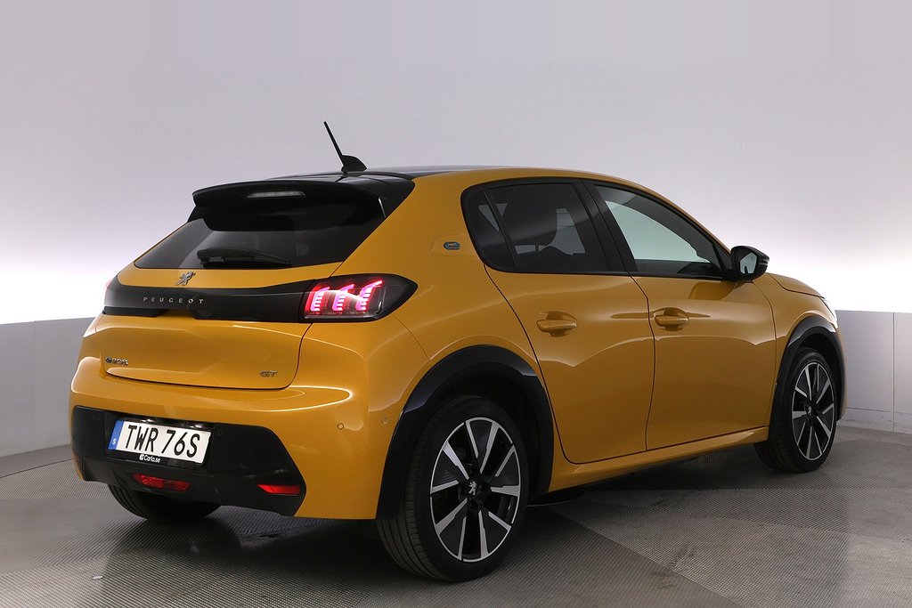 Peugeot 208 GT Pack Kamera Adap.Fart Värmare V-Hjul