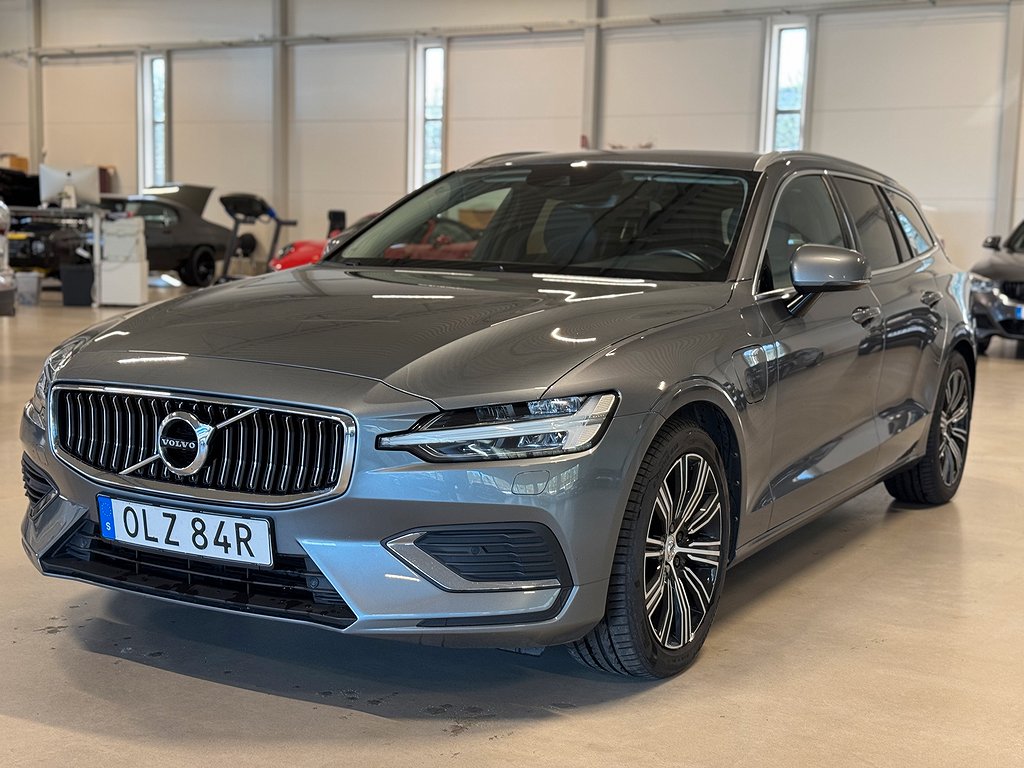 Volvo V60 Recharge T6 AWD AUT VÄRMARE LÄDER DRAG V-HJUL H/K