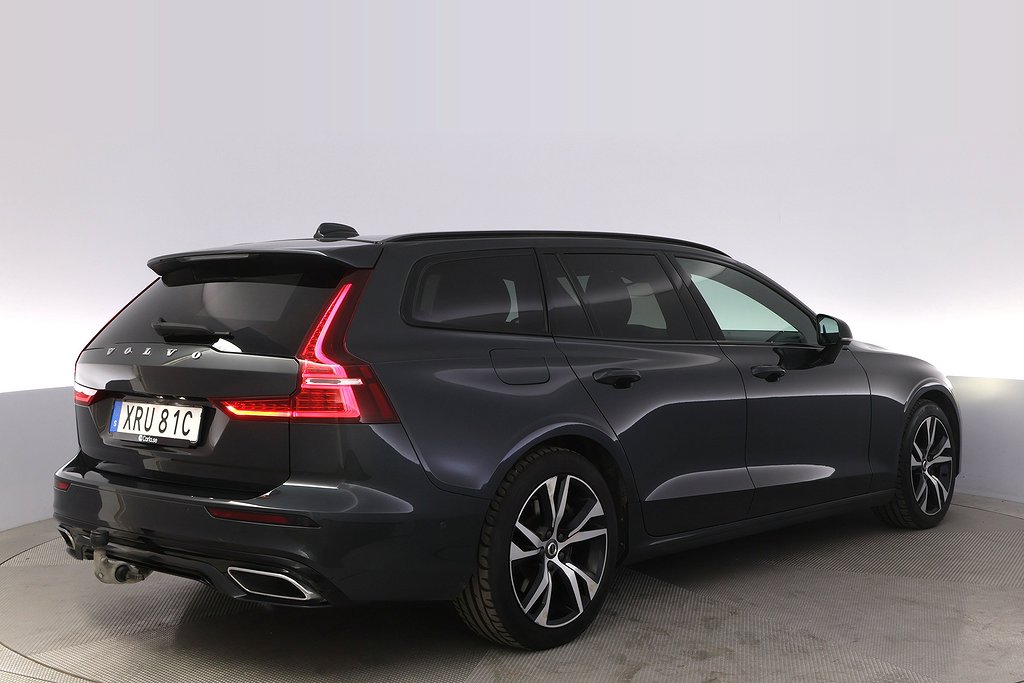 Volvo V60 T8 AWD R-Design Pano Kamera BLIS Navi Elstol Drag