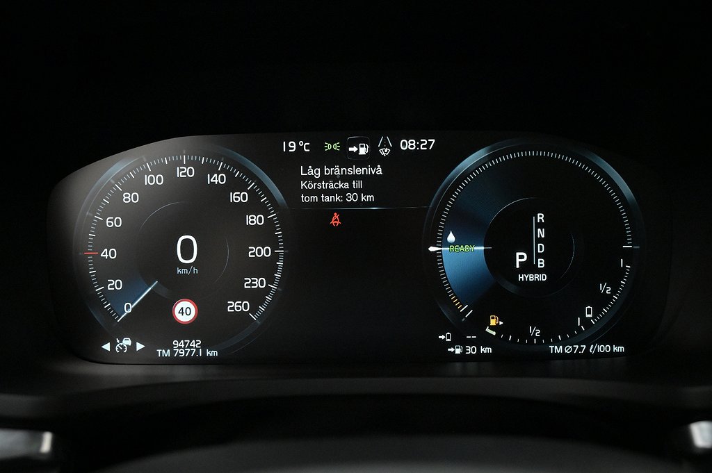 Volvo V60 T8 AWD R-Design Pano Kamera BLIS Navi Elstol Drag
