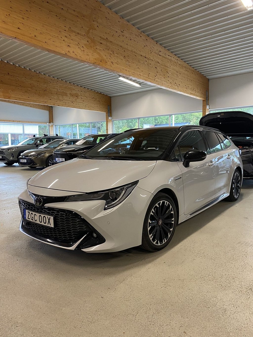 Toyota Corolla Touring Sports Hybrid GR Sport e-CVT | Vinterhjul | Motorvärmare