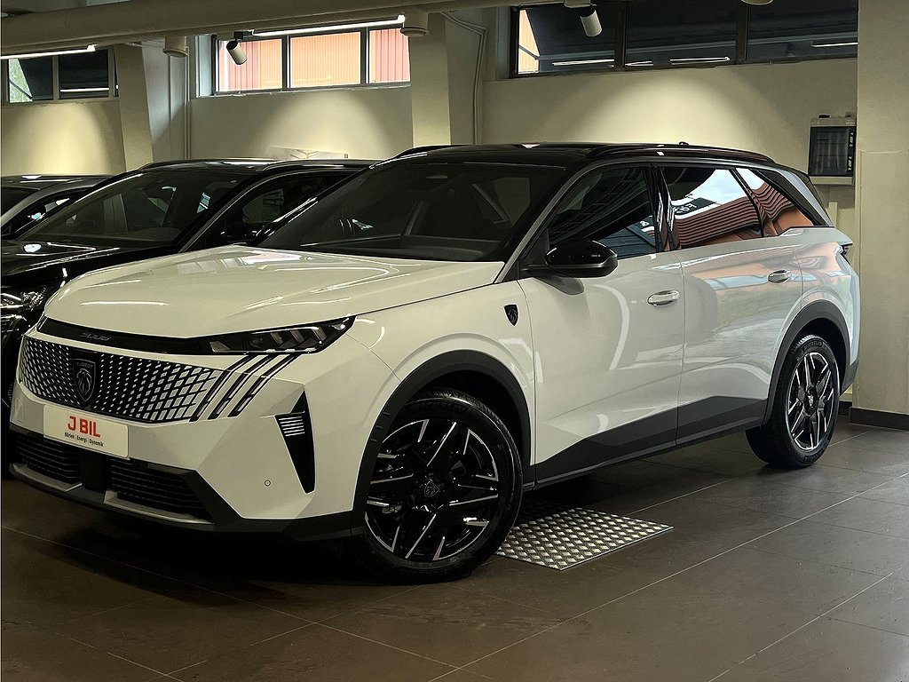 Peugeot 5008 GT Hybrid