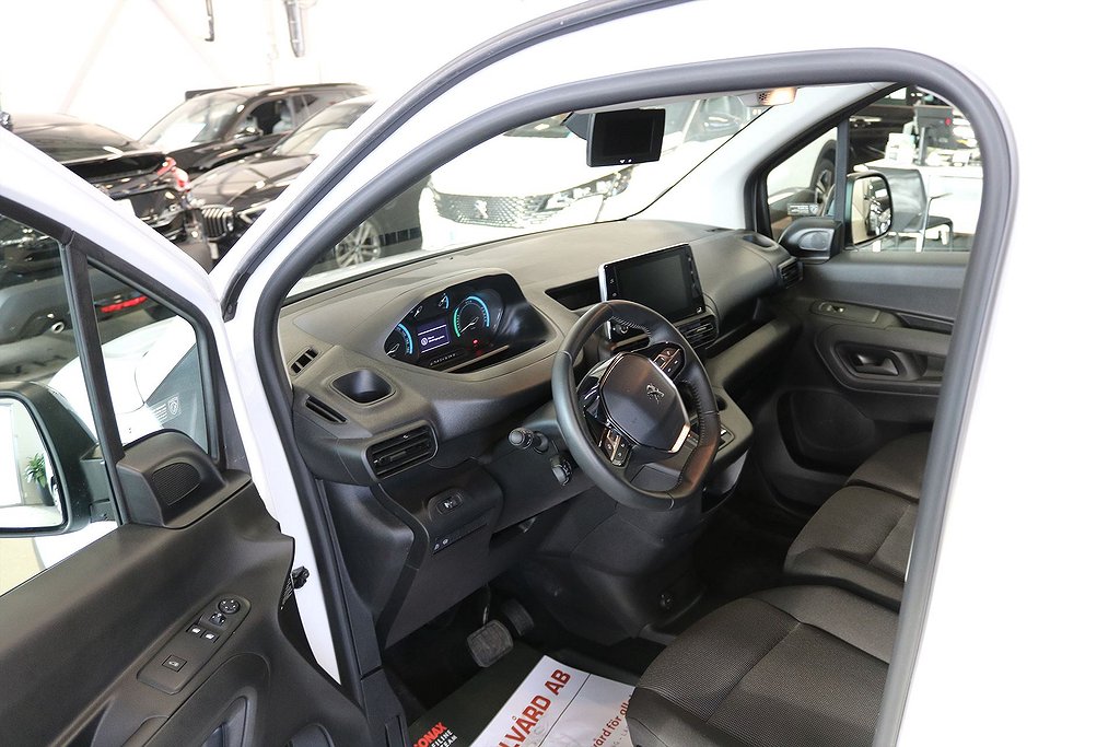Peugeot e-Partner PRO+ Electric 50kWh L2 – DEMO