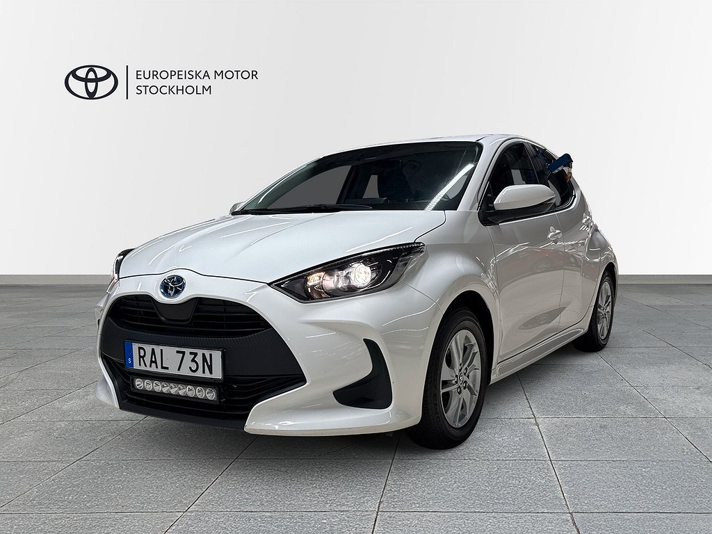 Toyota Yaris 1,5 HYBRID ACTIVE 5-D BACKKAMERA V-HJUL LEDRAMP