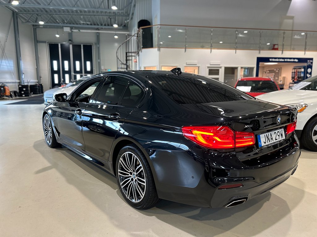 BMW 530e xDrive iPerformance Sedan Steptronic M Sport/Moms