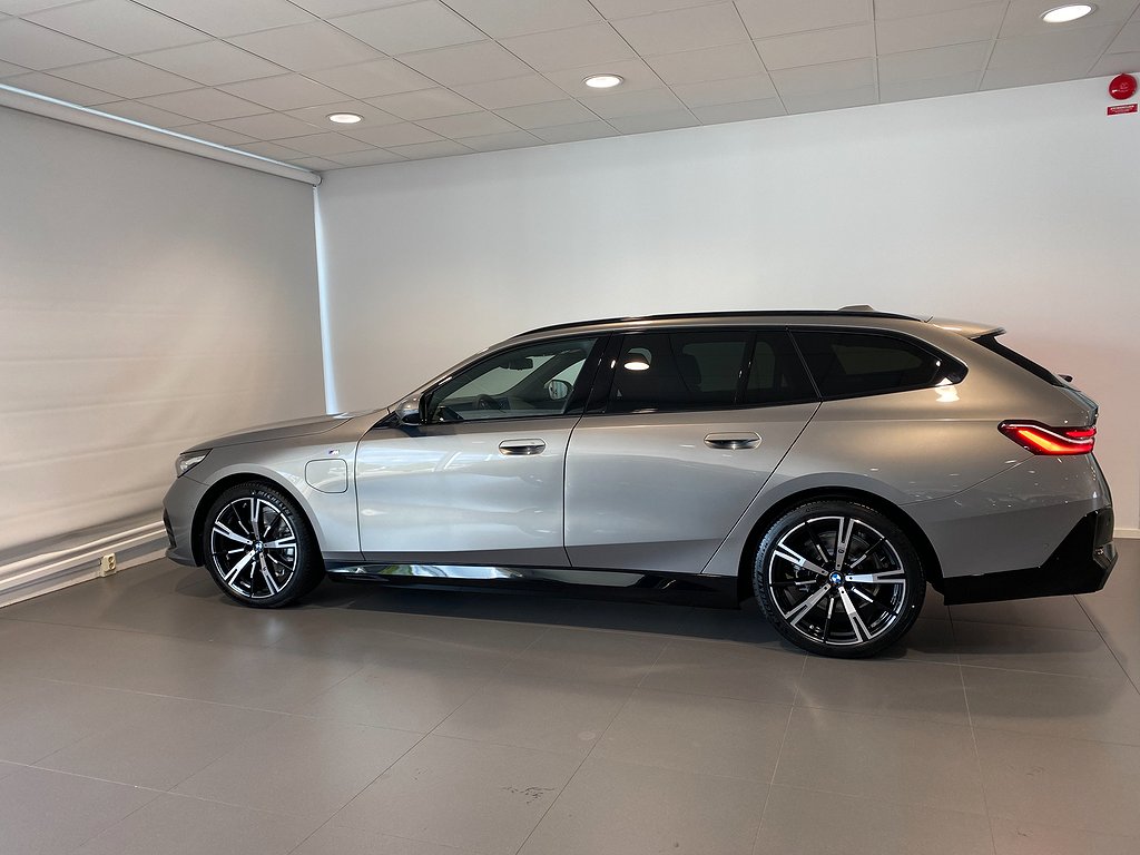 BMW 530e xDrive Touring M-Sport Business E Drag