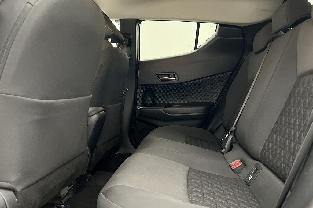 Toyota C-HR Hybrid 122hk X-Edition Kamera Rattvärme 1-Ägare