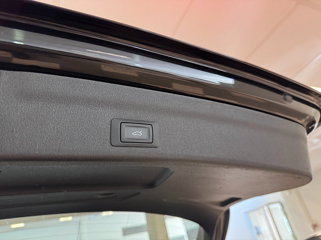 Audi A6 Avant 55 TFSI e Quattro S Tronic S-line Matrix Navi Drag 367 Hk