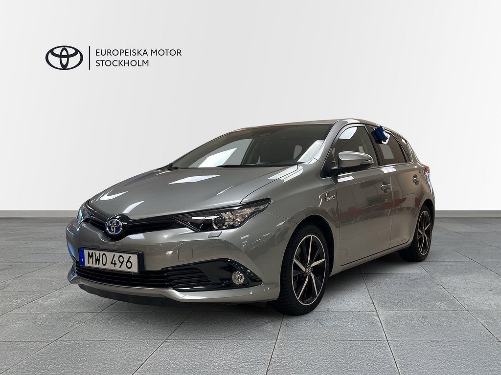 Toyota Auris 1.8 HSD 5-d Intense Edition / V-Hjul / 5995mil