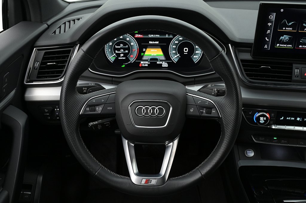 Audi Q5 55 TFSI e quattro S S-line Drag Cockpit AdapFarth