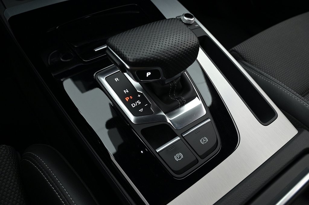 Audi Q5 55 TFSI e quattro S S-line Drag Cockpit AdapFarth