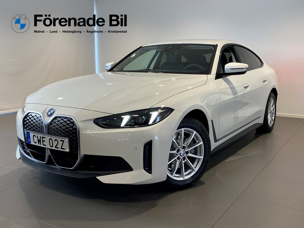 BMW i4 eDrive40 Active Edition Backkamera Farthållare Drag