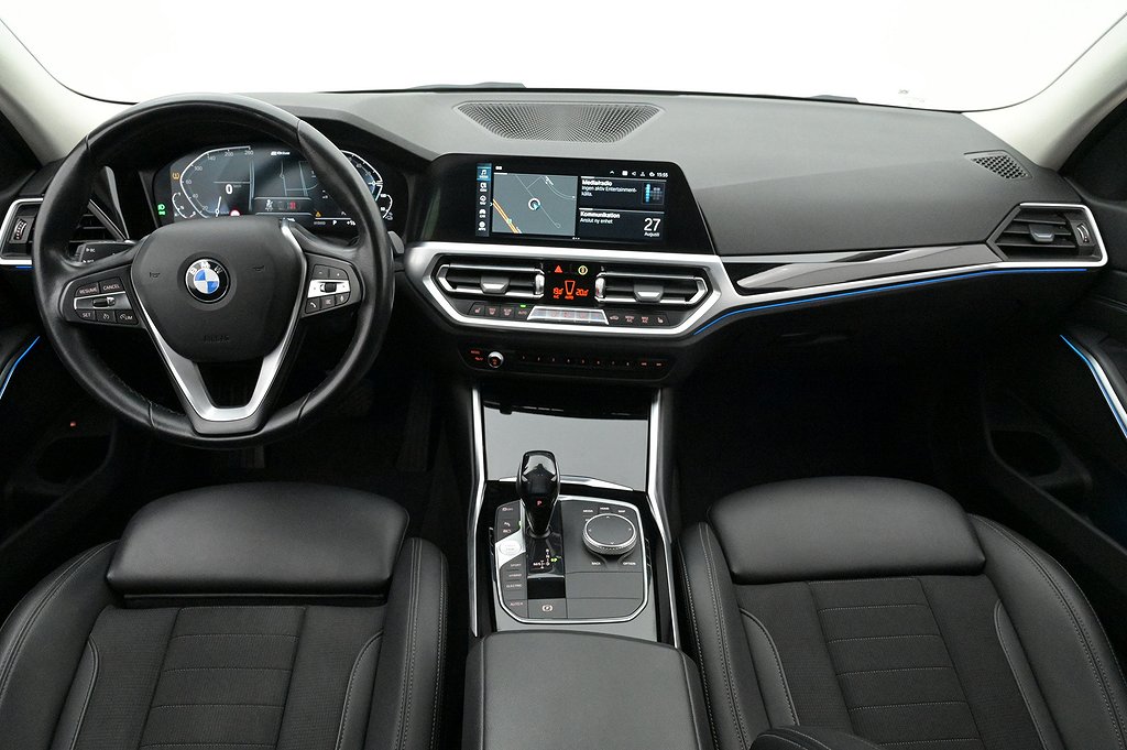 BMW 330e Sedan Sportline Navi PDC LED Värmare Farthållare