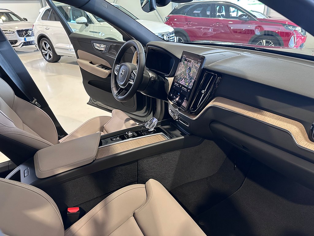 Volvo XC60 Recharge T6 AWD Plus Dark Nordic Edition