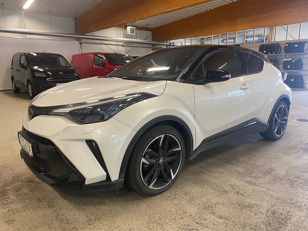 Toyota C-HR Hybrid 2,0 GR Sport | Vinterhjul | Motorvärmare