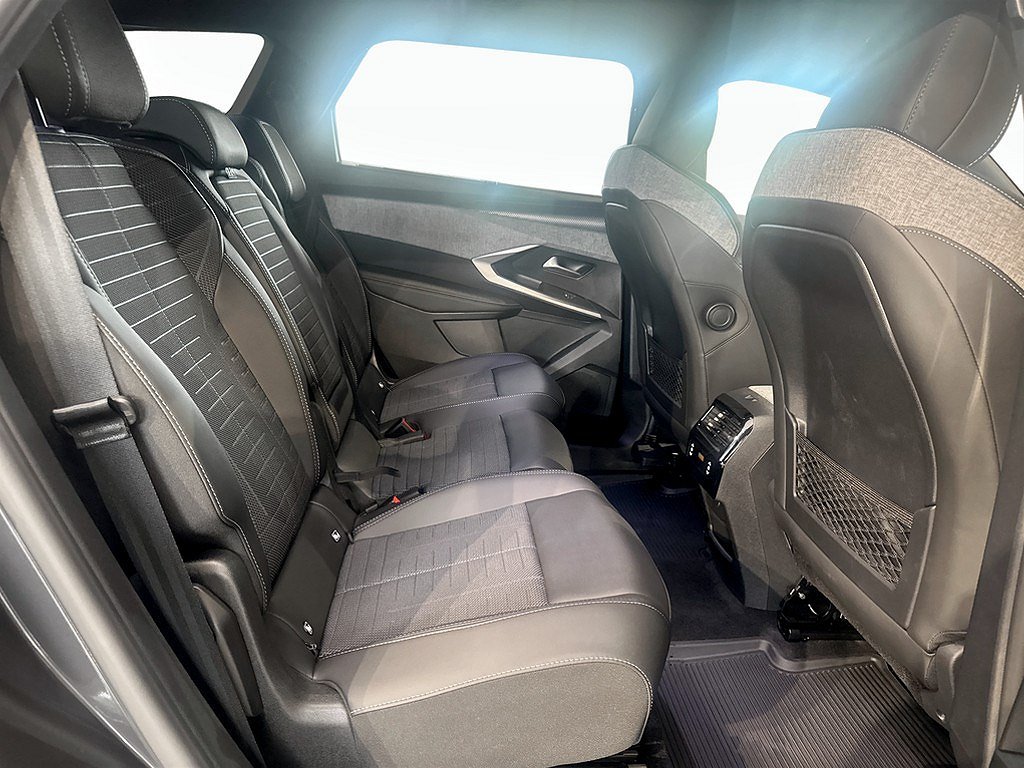 Peugeot 5008 GT+ Hybrid – DEMO