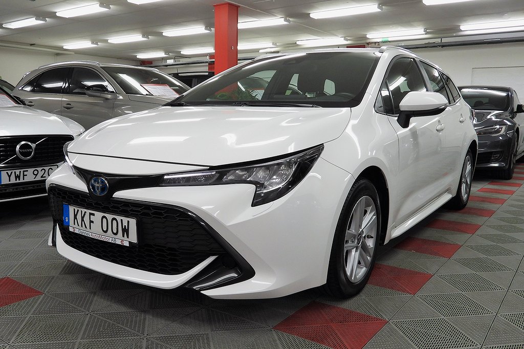 Toyota Corolla Touring Sports Hybrid e-CVT SoV Hjul Carplay