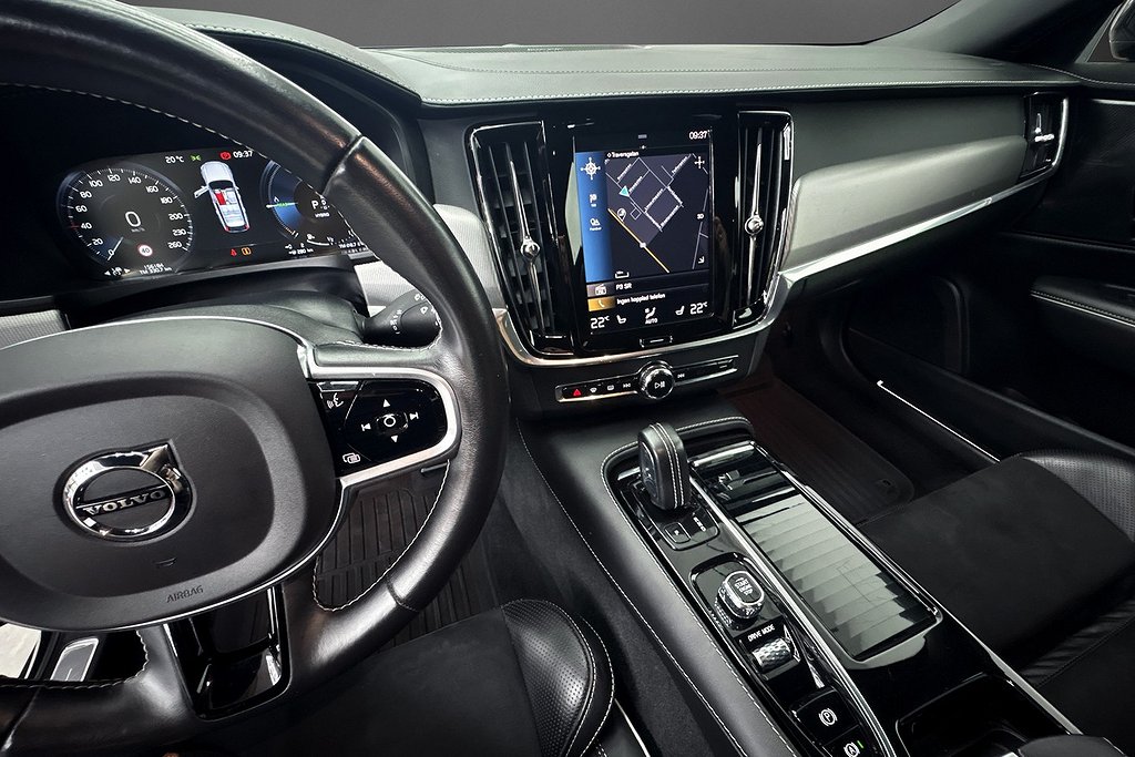 Volvo V90 Recharge T6 R-Design 340HK Drag