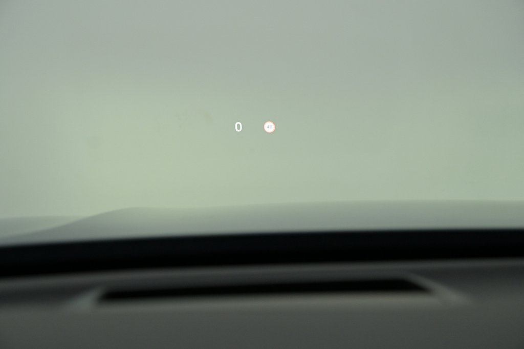 Volvo XC60 Recharge T6 AWD R-Design Pano B&W 360 HUD Drag
