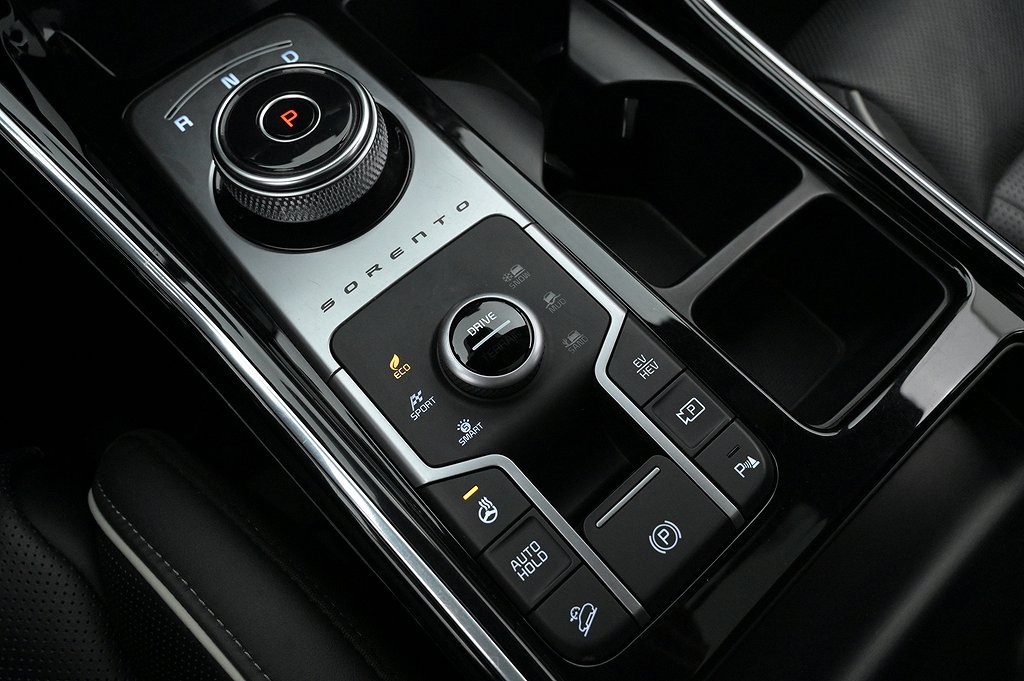 Kia Sorento PHEV Advance Plus Pano Läder 360 BOSE Drag