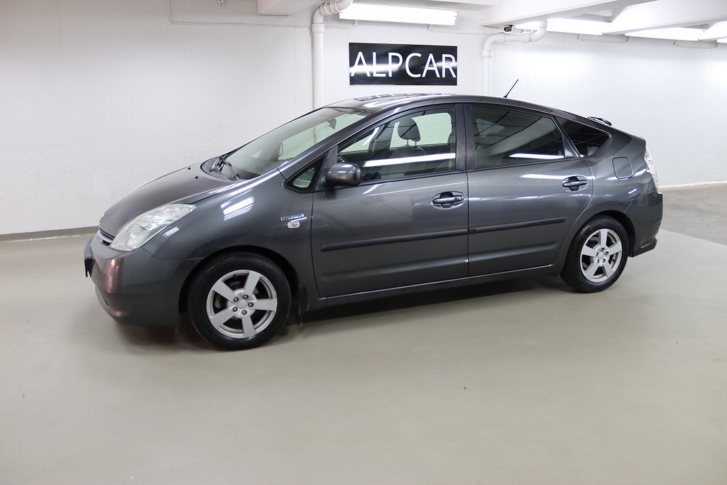 Toyota Prius 1.5 112HK GPS  KEYLESS MOTOR & KUPEVÄRMARE