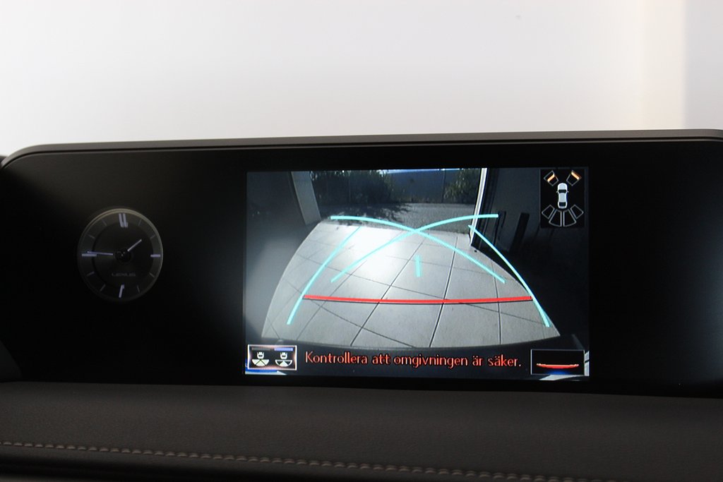 Lexus UX 250h E-Four CVT Euro 6 184hk