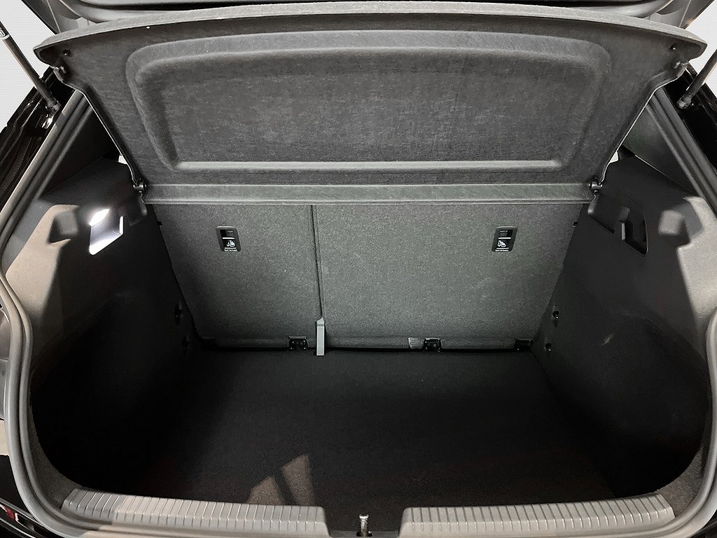 Cupra Born 59kwh E-Boost 231hk 4.425kr/ månad