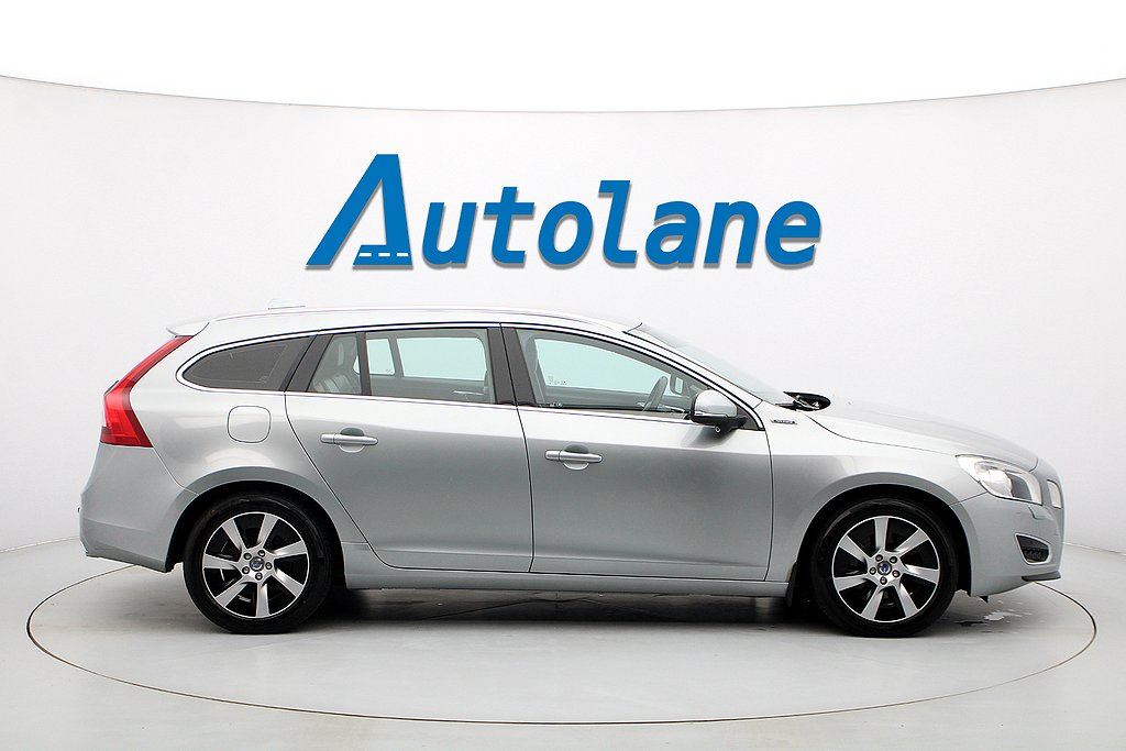 Volvo V60 D6 AWD Pure Edition, Plug-in Hybrid, Summum 283hk