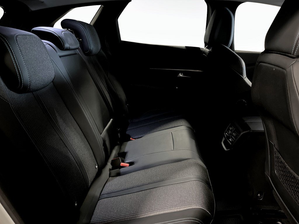 Peugeot 3008 Allure Hybrid 225hk Aut – BACKKAMERA