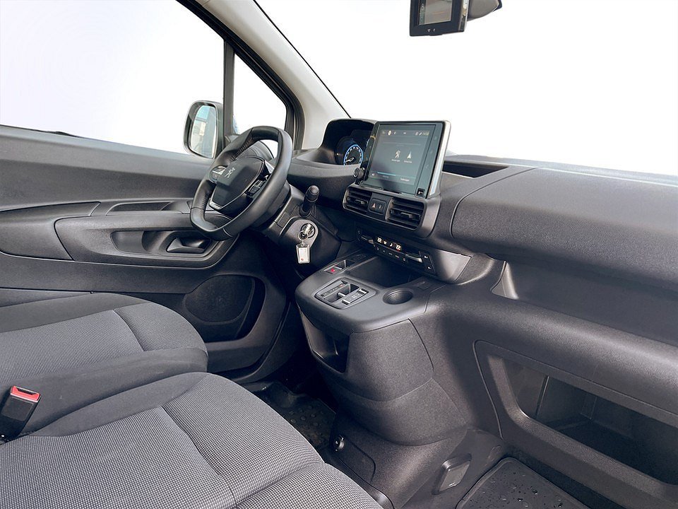 Peugeot e-Partner PRO+ Electric 50kWh L2 – DEMO