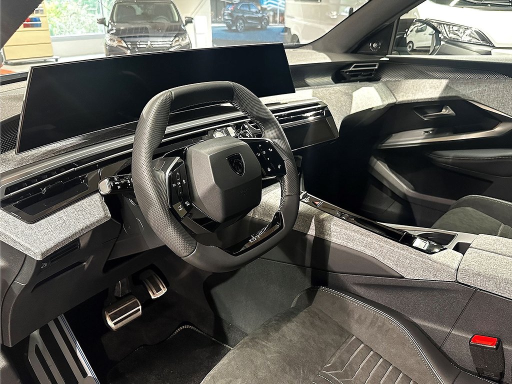 Peugeot E-5008 Long Range GT 230hk