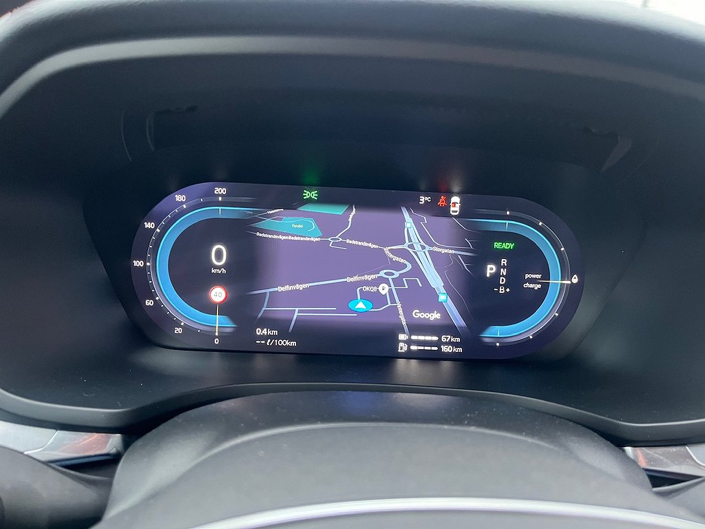 Volvo V60 Recharge T6 AWD Blis Drag Navi Momentum