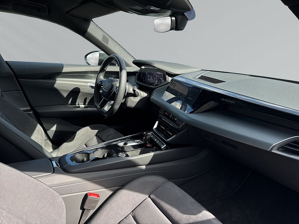 Audi E-Tron GT 476hk Advanced MOMS