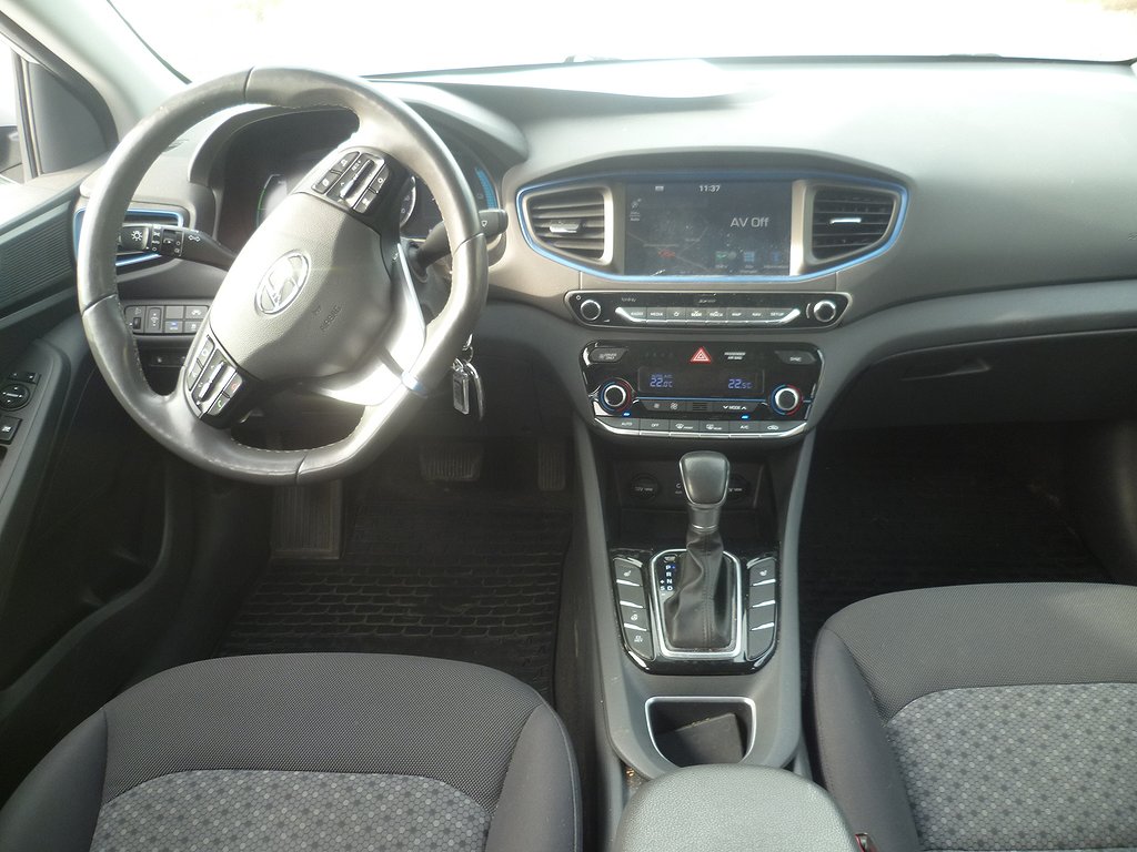 Hyundai IONIQ Plug-in 1.6 + 8.9 kWh DCT Premium