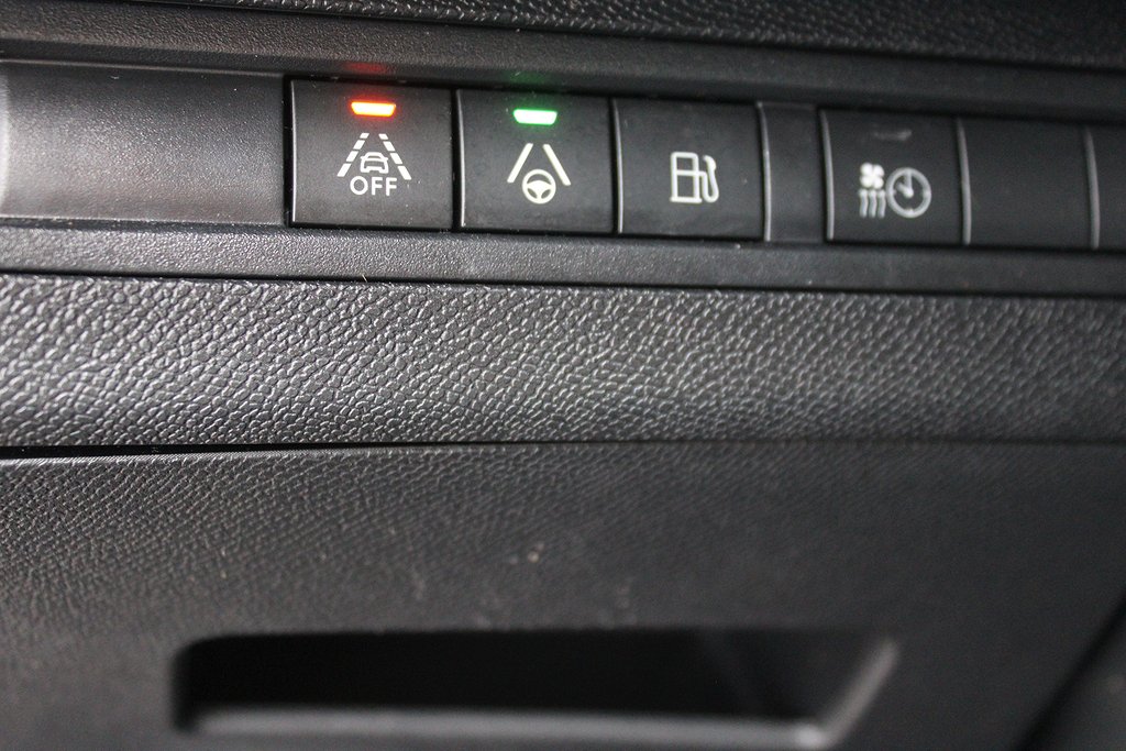 Peugeot 3008 *Reserverad/Såld*GT Hybrid4 + 13.2 kWh AWD Navi