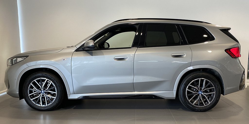 BMW iX1 xDrive30 MSport Active Launch Farth Drag FriService*