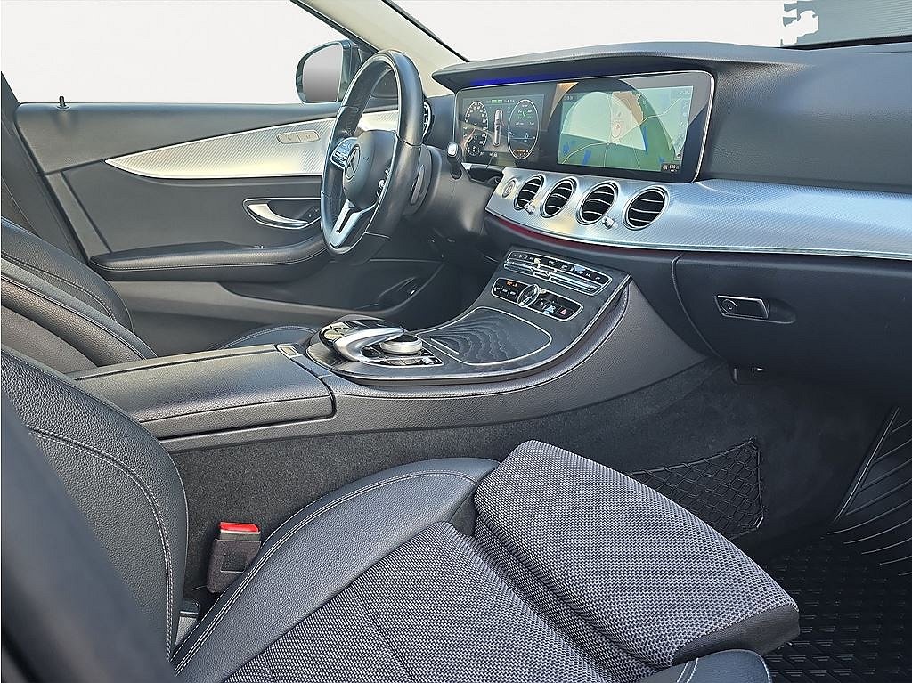 Mercedes-Benz E 300 De T Plug-in P-Värmare Nav B-Kamera
