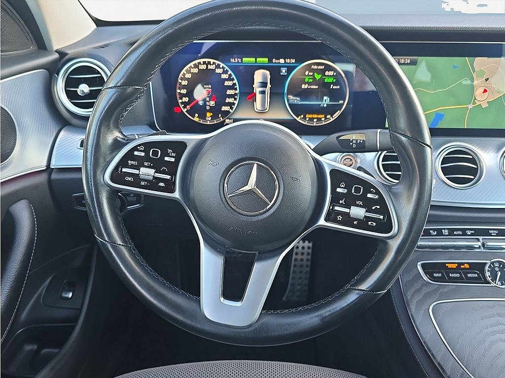 Mercedes-Benz E 300 De T Plug-in P-Värmare Nav B-Kamera