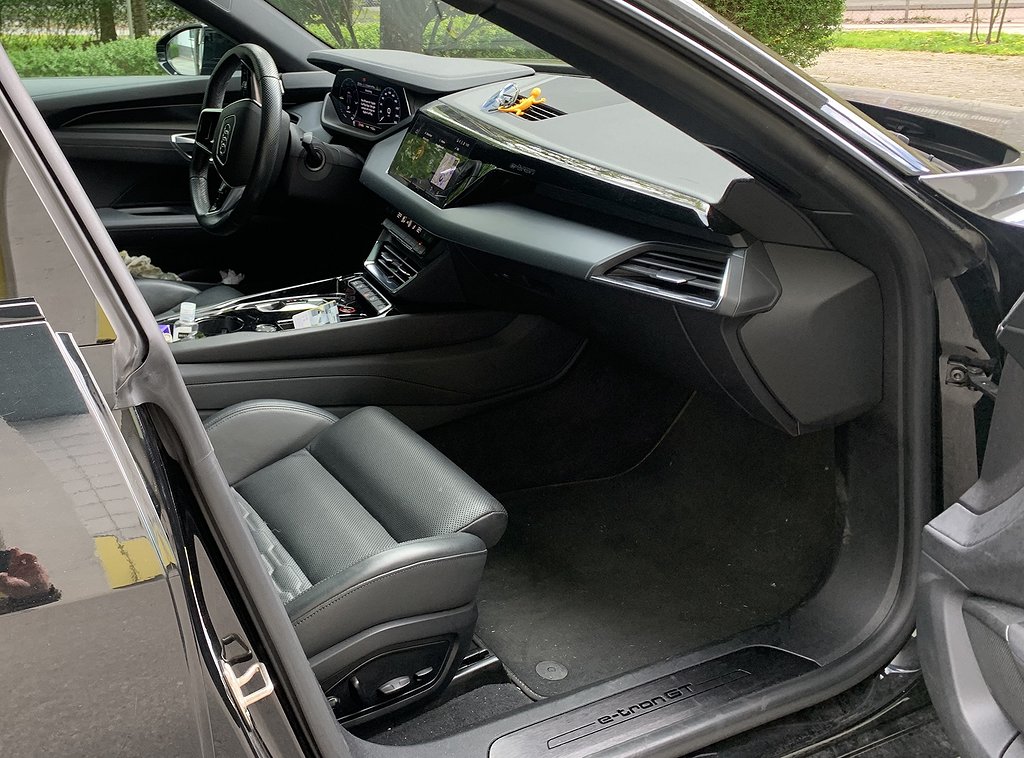 Audi E-Tron GT Quattro MOMS