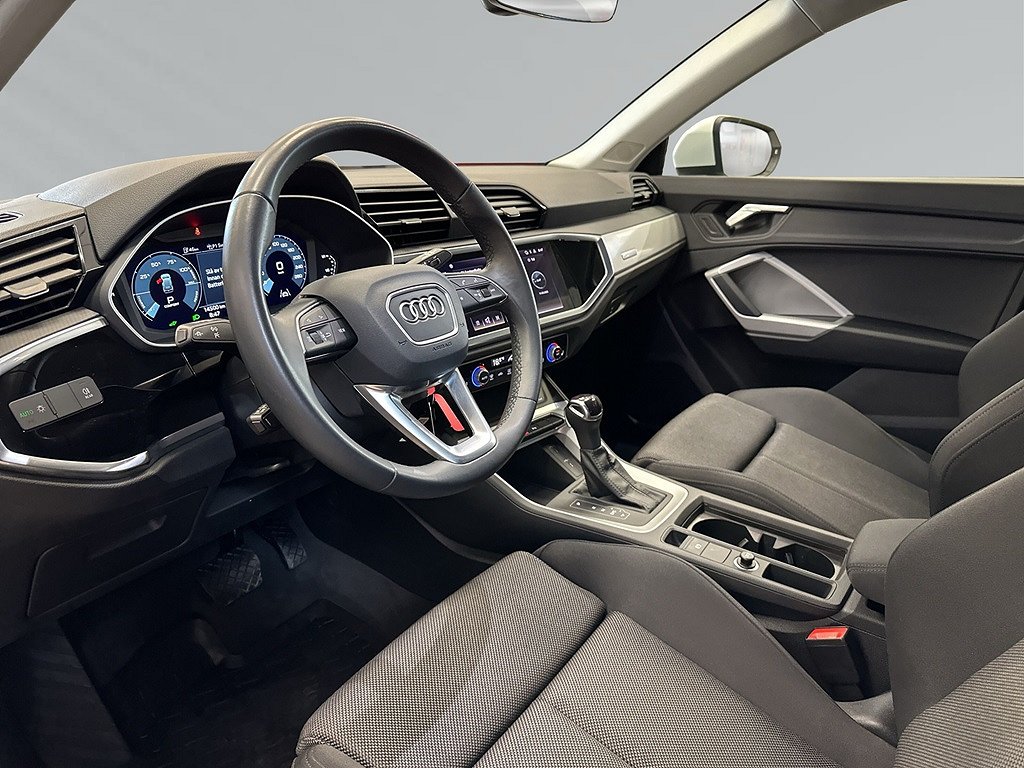 Audi Q3 45TFSIe 245hk Hybrid Drag Kamera