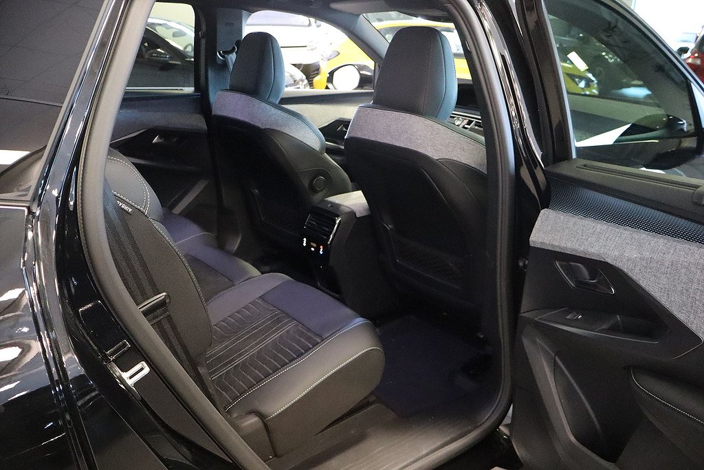 Peugeot E-5008 GT 214hk Aut – 7-SITS, 360-KAMERA, RATTVÄRME