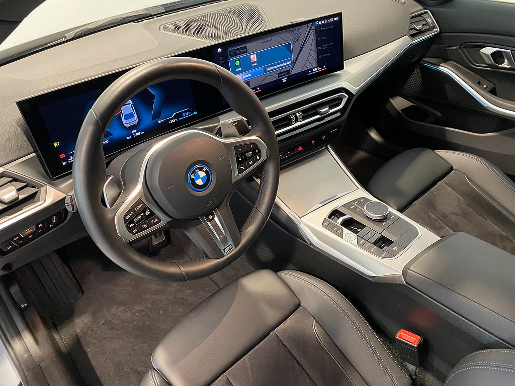 BMW 330e xDrive Sedan MSport HiFi Svankstöd Drag FriService*