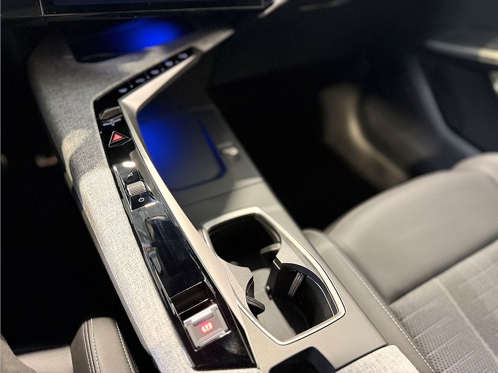 Peugeot 5008 GT Hybrid 145hk Aut – 7-SITS, B-KAMERA,NAVI